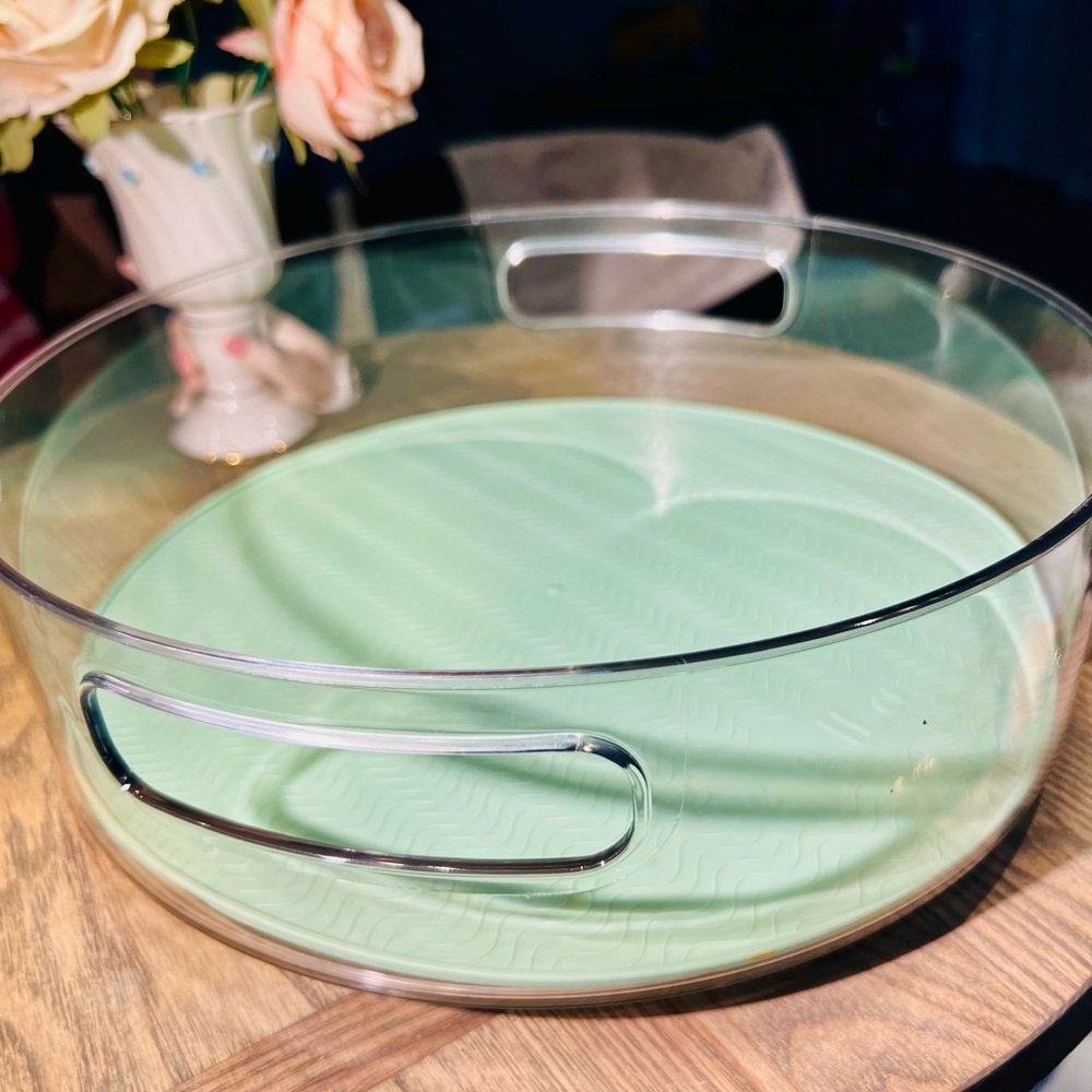 Clear Lazy Susan 12” wide with Green Round Silicone pad Storage Tray